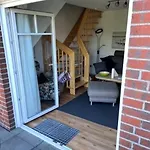 Haus Tante Clara 24 Kukshoerner Weg 8d, 65qm Daire Dangast